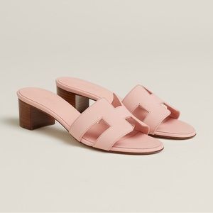 Authentic Hermes Oasis Sandals in Rose Pale size 36